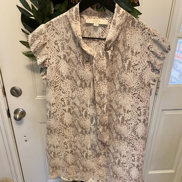 Loft Snakeskin Print Animal Print Top SS M - Picture 1 of 8